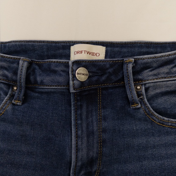 Driftwood Colette Floral Embroidered Crop Jeans Frayed Hem Size 27 EUC - Picture 11 of 13